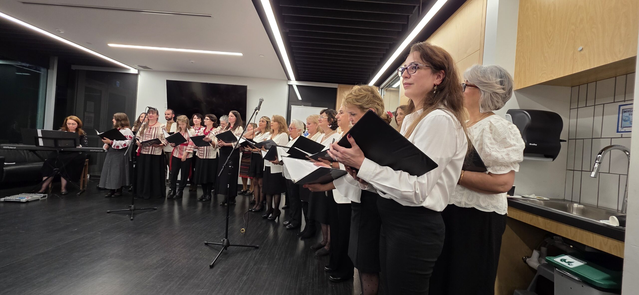 Ukrainian and Persian Choirs - Free Concert